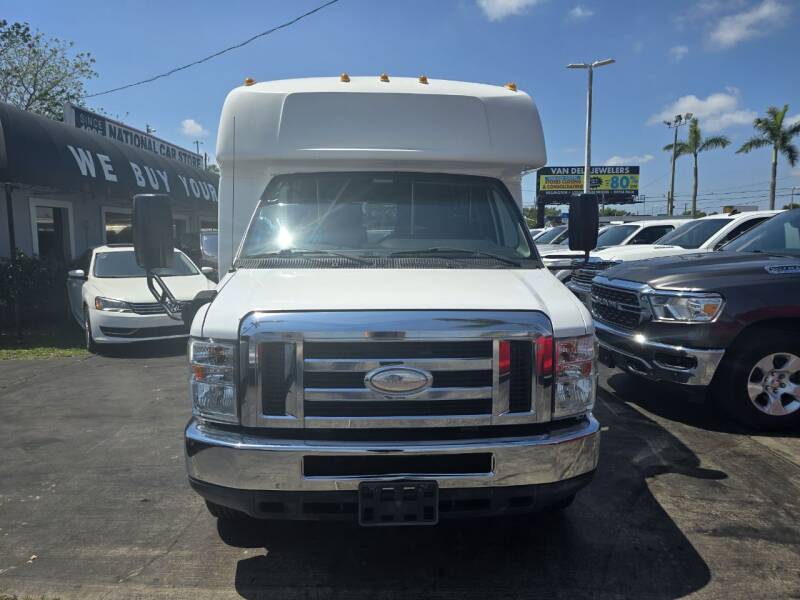 Used 2015 Ford E-Series Cutaway  with VIN 1FDEE3FL6FDA17490 for sale in West Palm Beach, FL