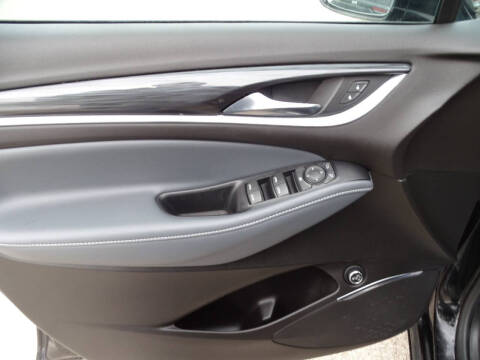 2022 Buick Enclave Essence