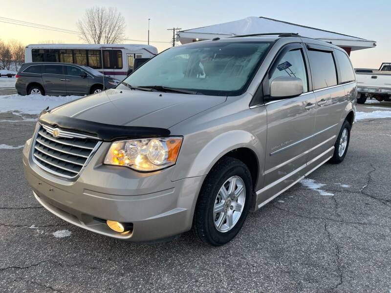 Used 2009 Chrysler Town & Country Touring with VIN 2A8HR54149R596945 for sale in Zumbrota, Minnesota