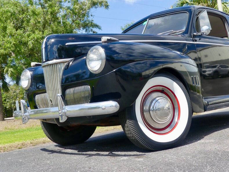 1941 Ford Deluxe