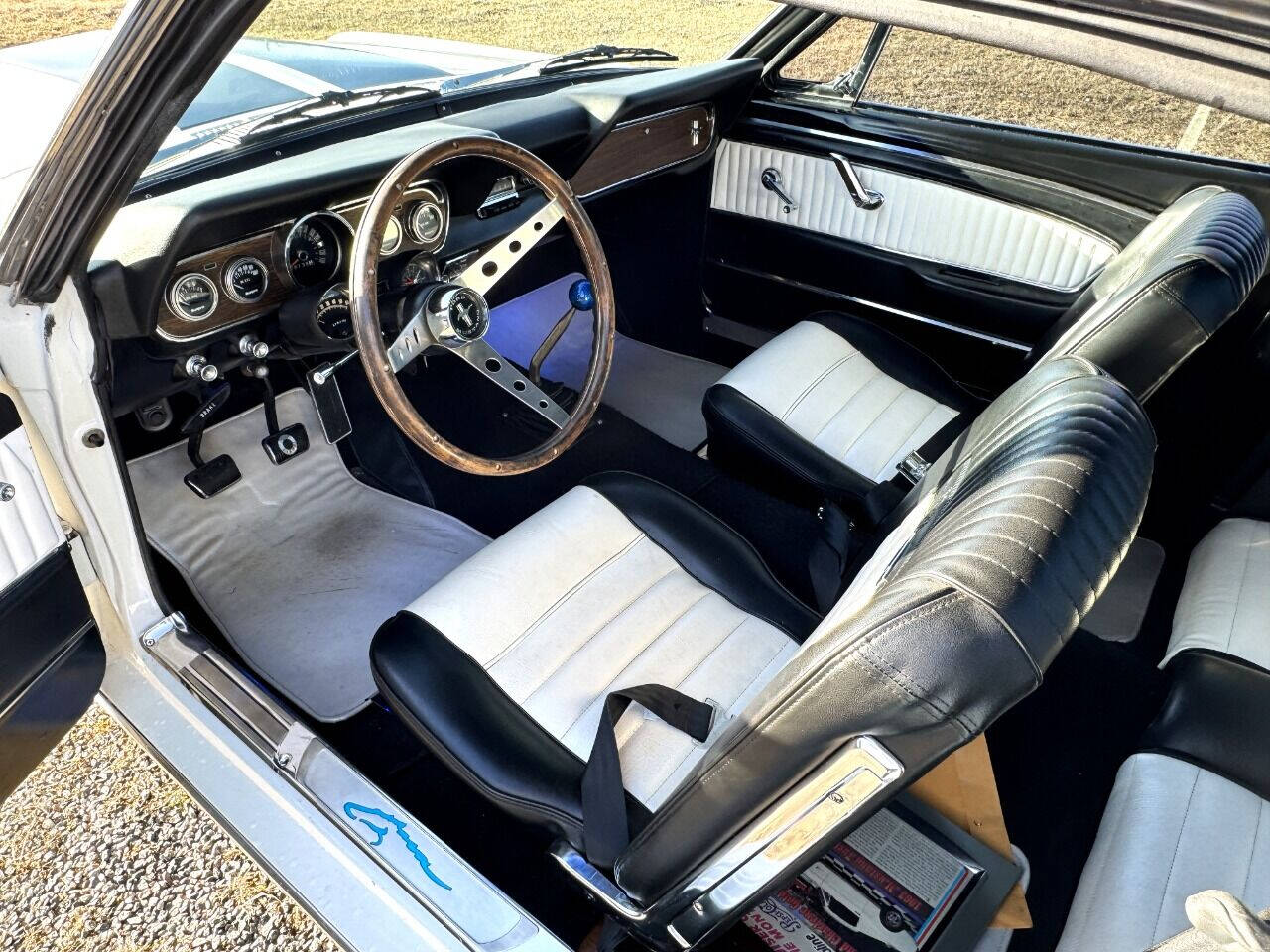1965 Ford Mustang 54