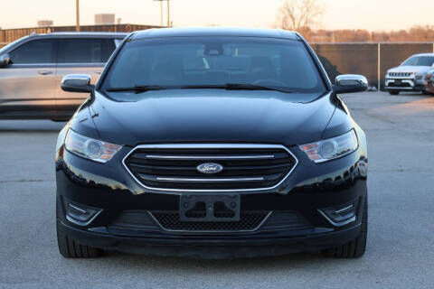 2017 Ford Taurus Limited
