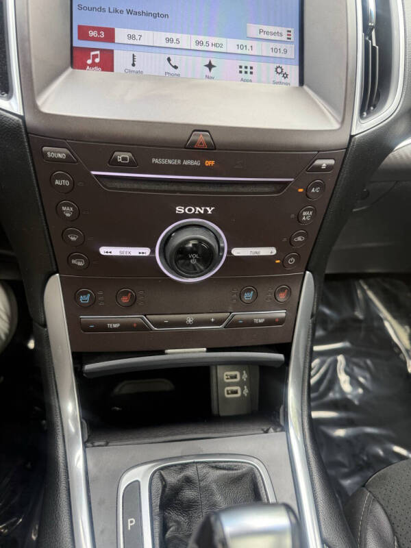 2016 Ford Edge Sport