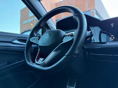 2024 Volkswagen Golf GTI SE