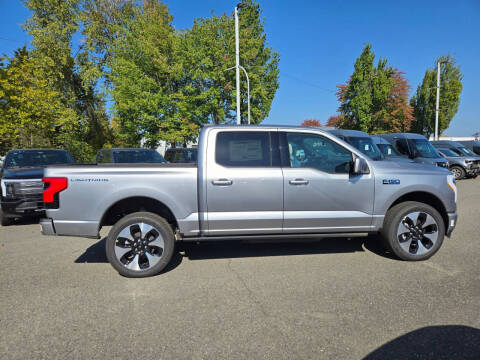2025 Ford F-150 Lightning Platinum