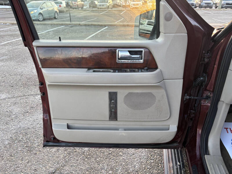 2011 Lincoln Navigator