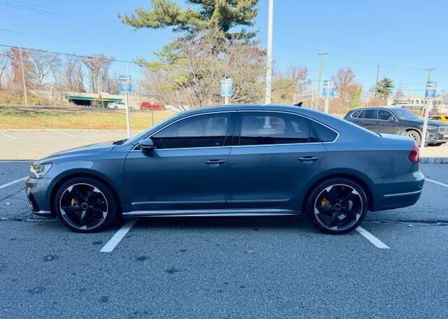 2017 Volkswagen Passat 1.8T R-Line