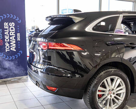 2017 Jaguar F-PACE 35t Prestige