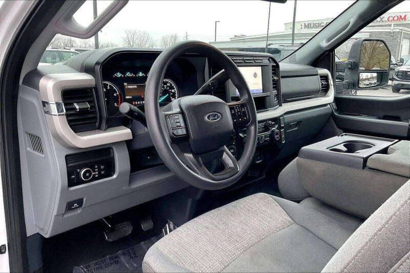 2024 Ford F-350 Super Duty XLT