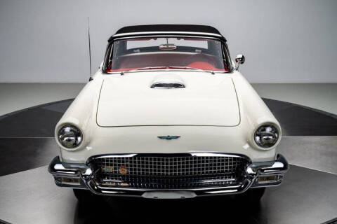 1957 Ford Thunderbird