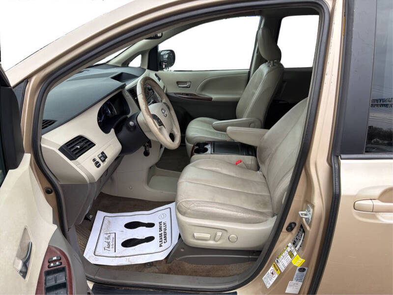 2013 Toyota Sienna