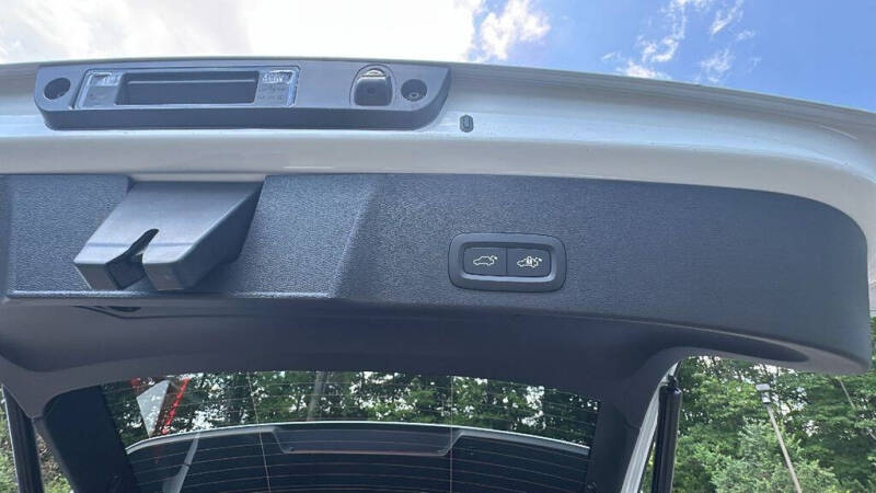 2026 Volvo XC40 B5 Core