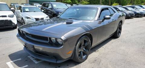 2013 Dodge Challenger for sale at GEORGIA AUTO DEALER LLC in Buford GA