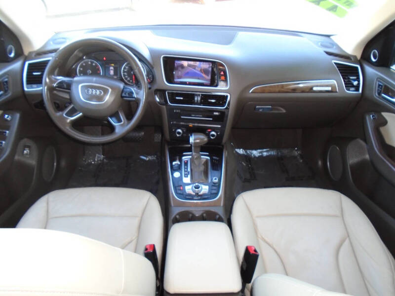 2017 Audi Q5 2.0T quattro Premium Plus