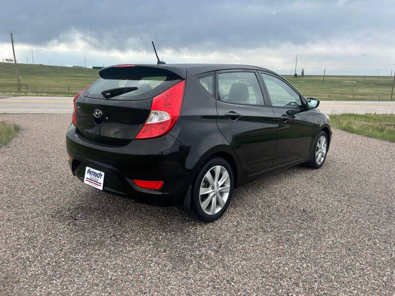 2012 Hyundai Accent SE