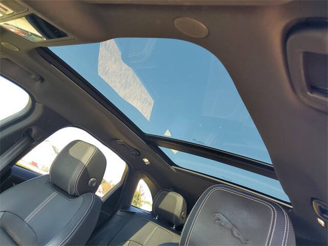 2024 Jaguar F-PACE P250 R-Dynamic S