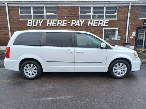 2014 Chrysler Town and Country for sale at Kar Mart in Milan IL