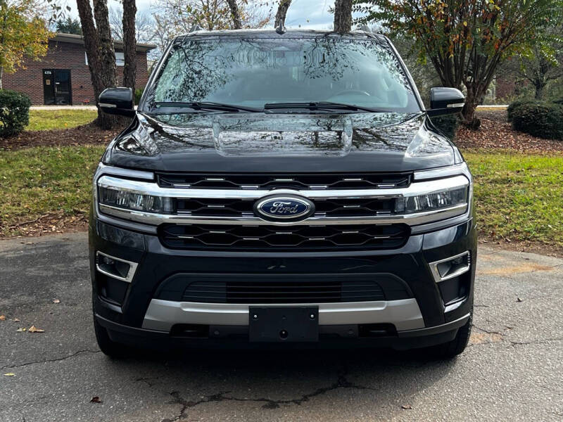 2023 Ford Expedition Limited photo 2