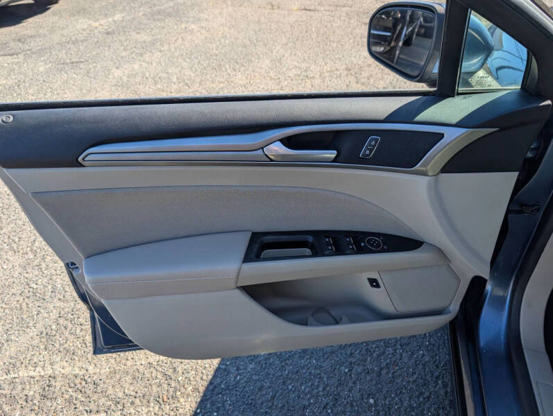 2019 Ford Fusion Hybrid SE