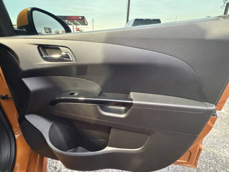 2018 Chevrolet Sonic Premier Auto