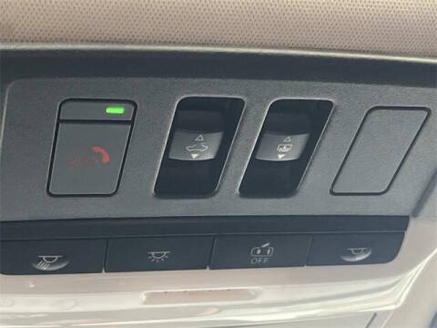 2023 Nissan Pathfinder SV