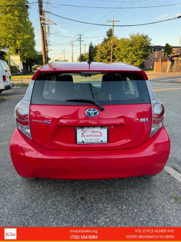 2014 Toyota Prius c