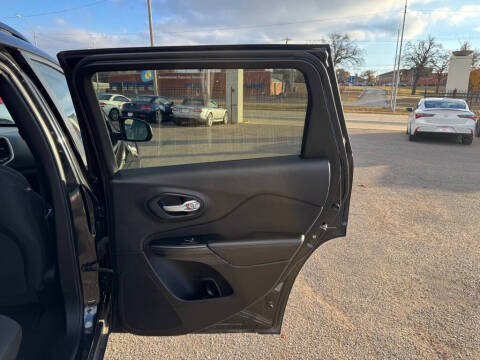 2016 Jeep Cherokee Sport