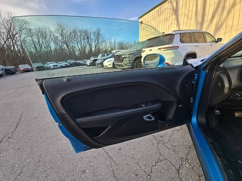 2023 Dodge Challenger SXT