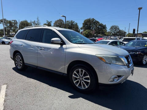2016 Nissan Pathfinder SV