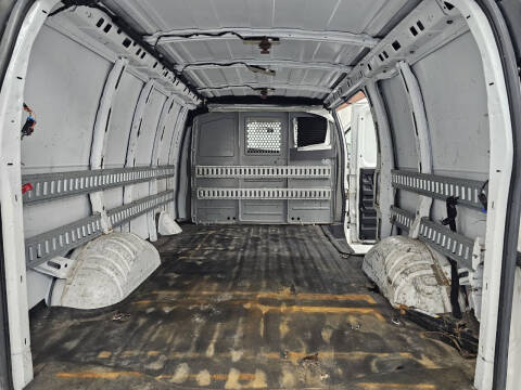 2017 Chevrolet Express 2500