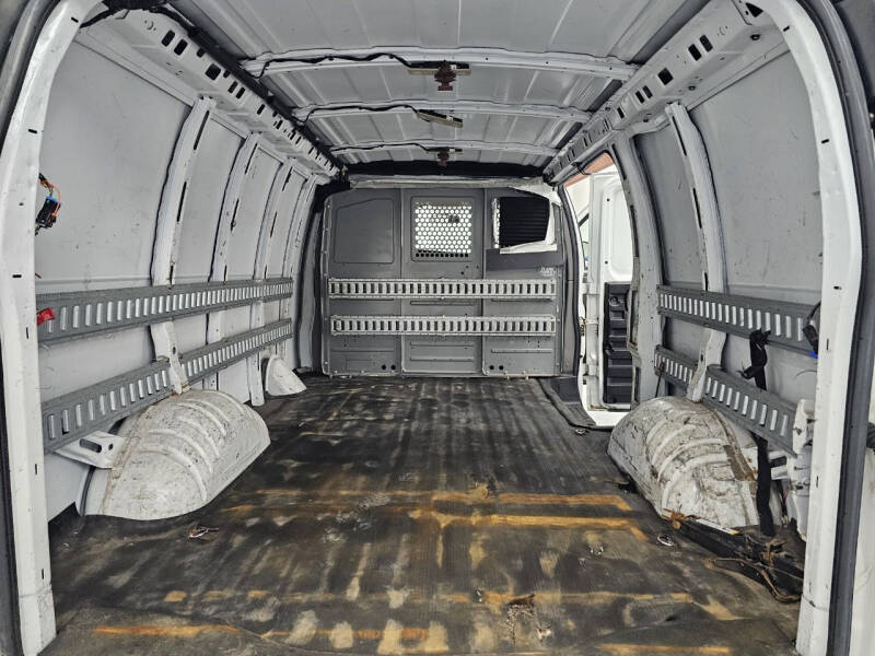 2017 Chevrolet Express 2500