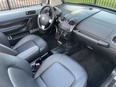 2009 Volkswagen New Beetle Convertible Base PZEV