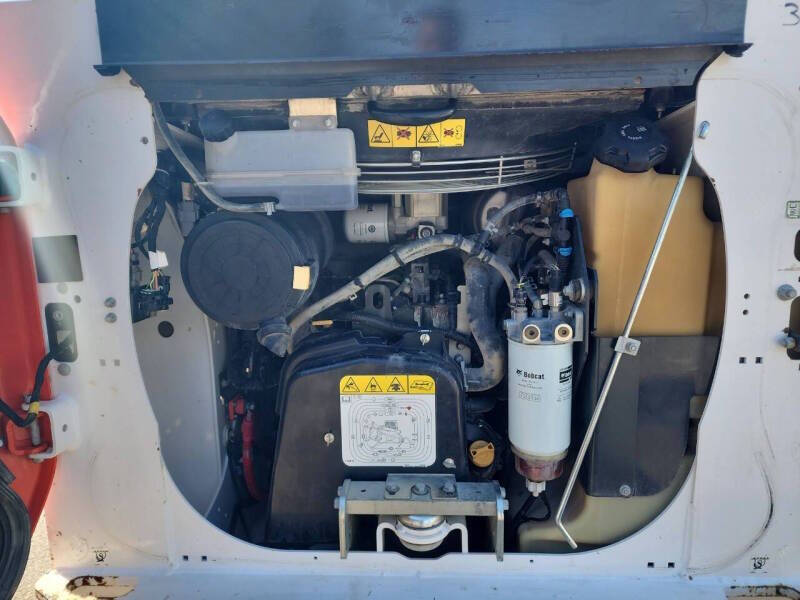 2021 Bobcat T64 R-Series Compact