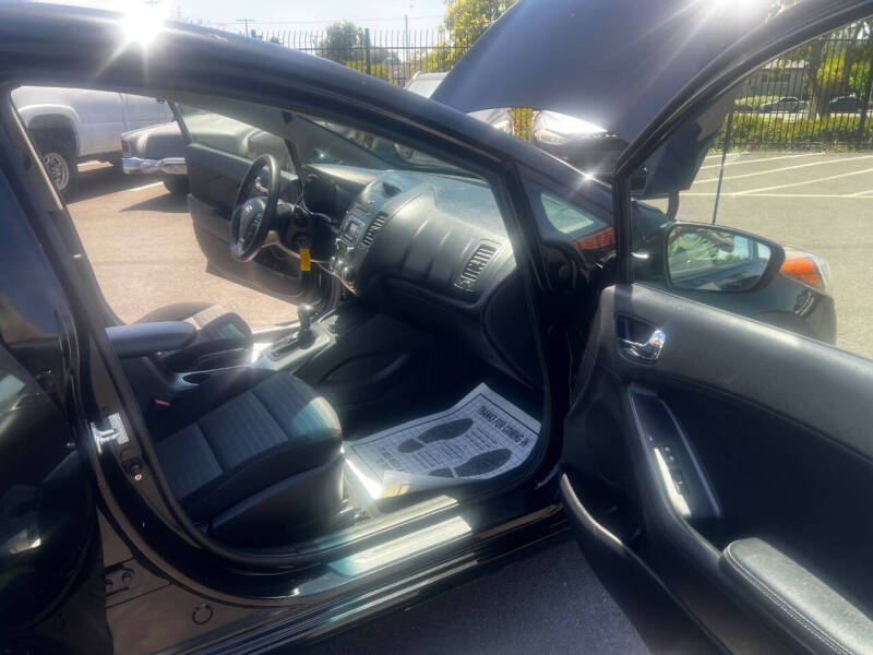 2016 Kia Forte5 LX