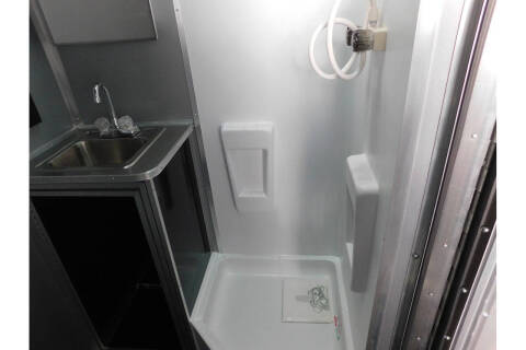 2026 Haulmark Edge Pro 48' Full Bathroom