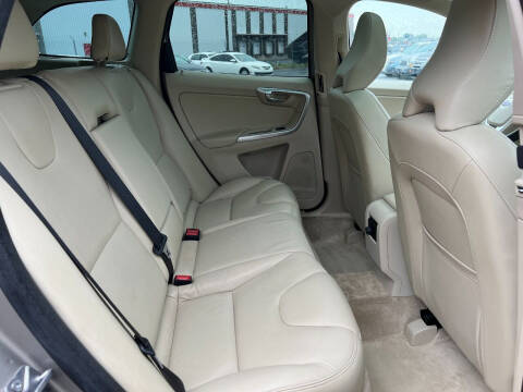 2015 Volvo XC60 T5 Premier