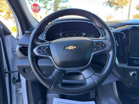 2022 Chevrolet Traverse LT Cloth