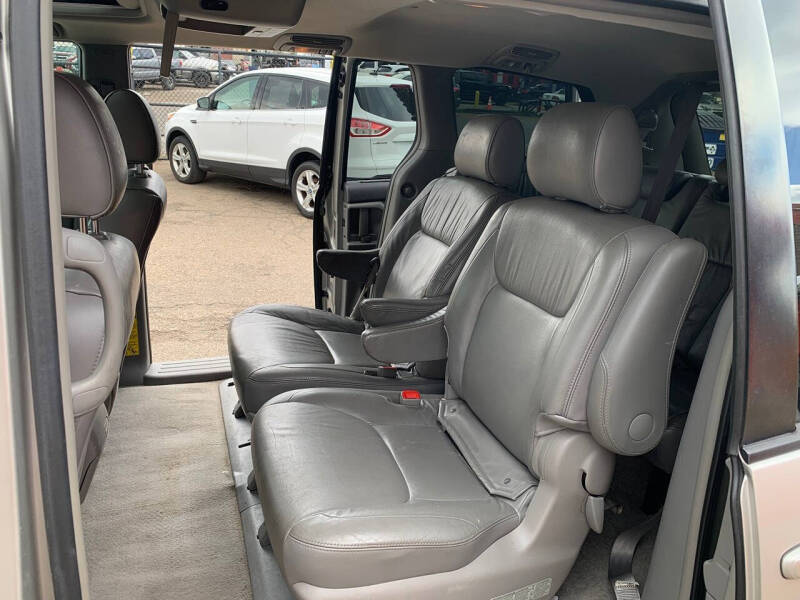 2008 Toyota Sienna XLE