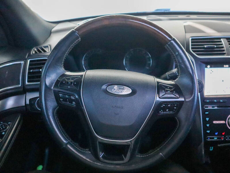 2017 Ford Explorer Platinum