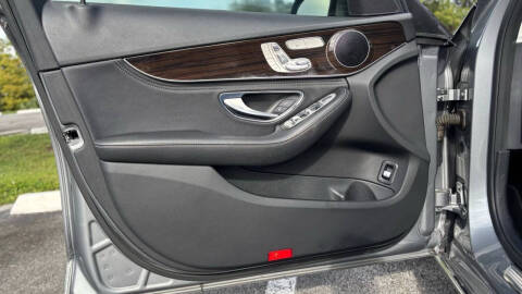 2016 Mercedes-Benz C-Class