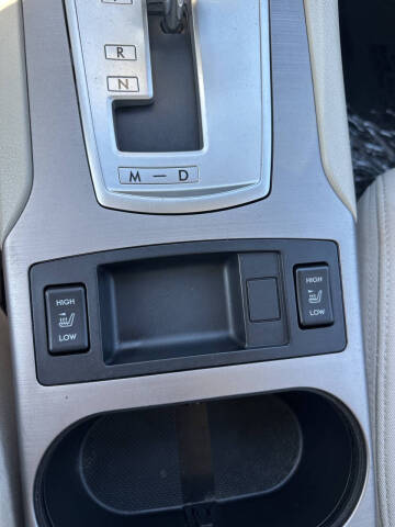 2013 Subaru Legacy 2.5i Premium