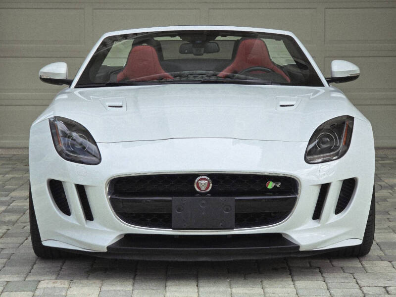 2016 Jaguar F-TYPE R