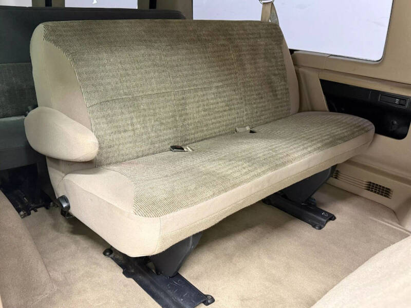 2002 Ford E-Series E-350 SD XLT