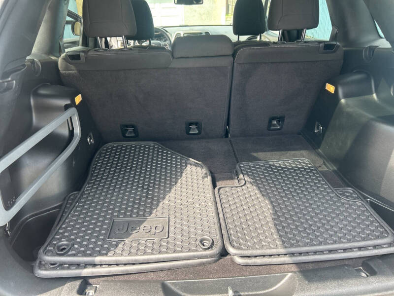 2017 Jeep Cherokee Sport Altitude