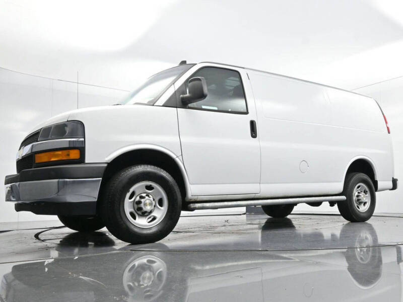 2022 Chevrolet Express 2500