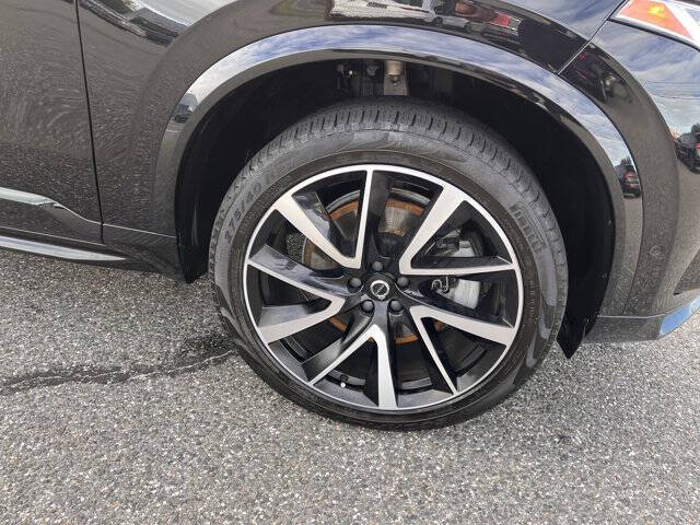 2023 Volvo XC90 Recharge T8 Ultimate Dark Theme