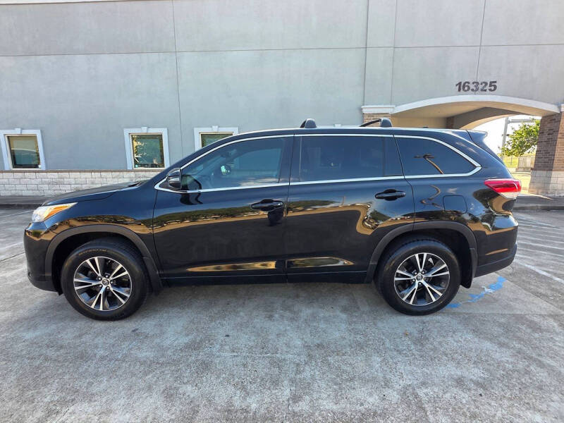 2017 Toyota Highlander LE Plus