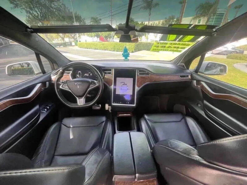 2017 Tesla Model X 75D