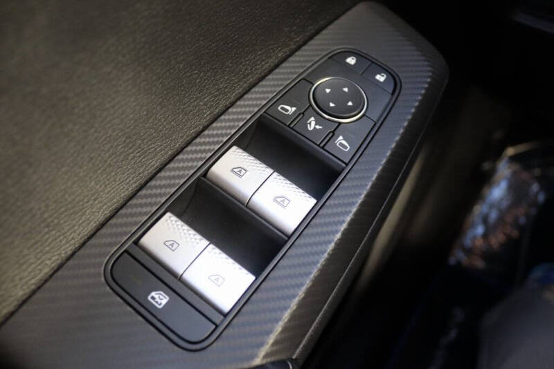 2024 Mitsubishi Outlander PHEV SE