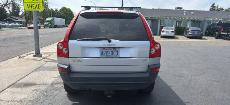 2005 Volvo XC90 2.5T